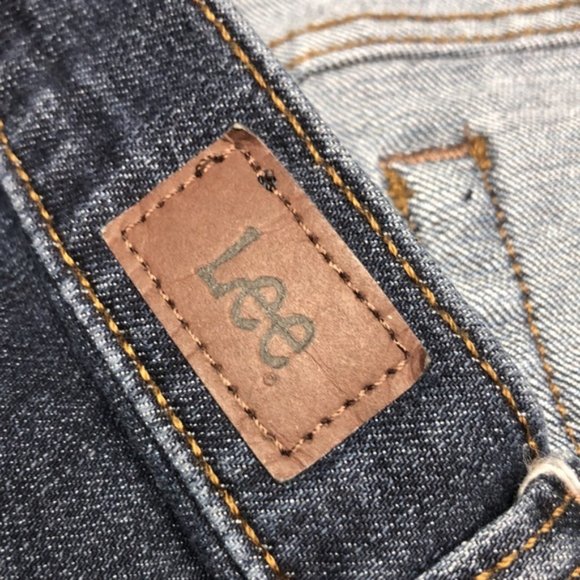 LIKE NEW LEE RELAXED FIT STRAIGHT LEG JEANS 12/31x32 MADE IN EGYPT ๐ช๐ฌ - Picture 3 of 12
